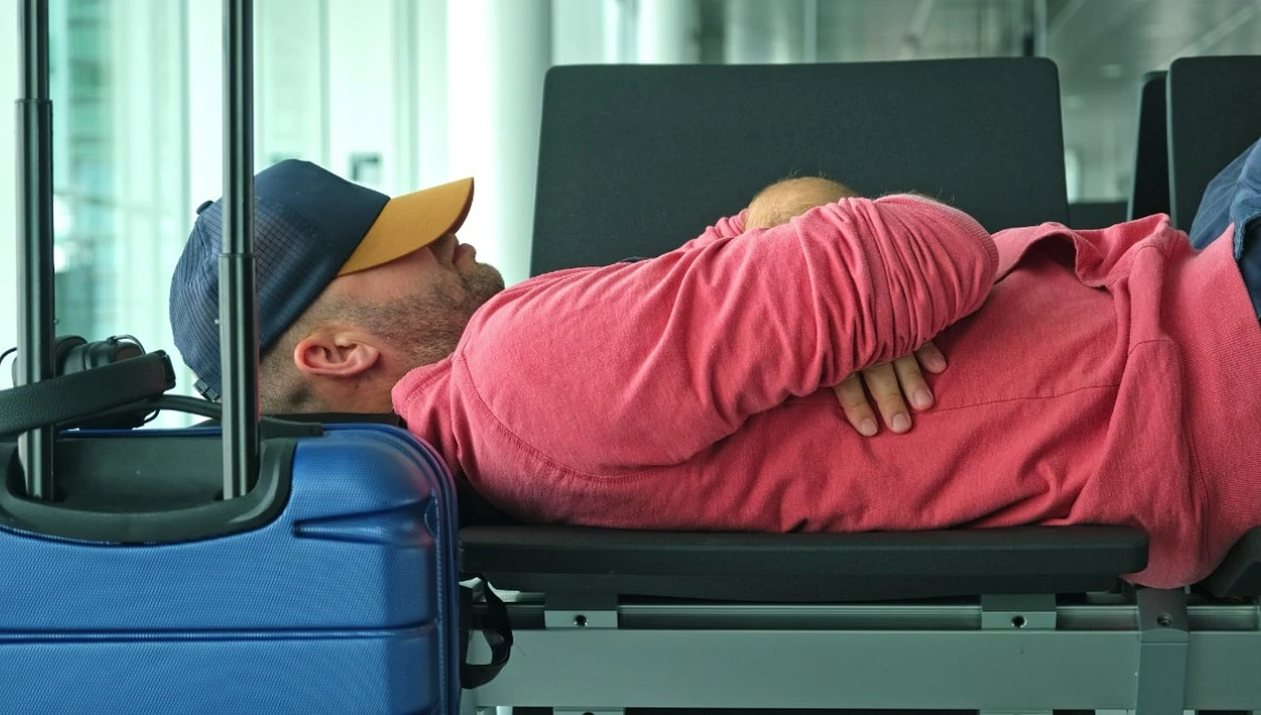 Уставший пассажир